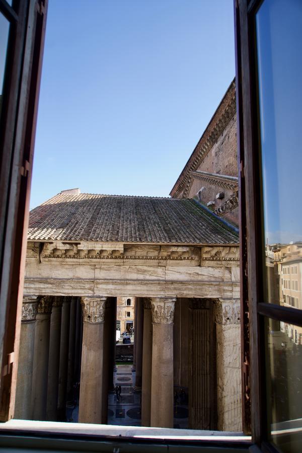 Semesterbostad Luxurious Loft Facing The Pantheon *