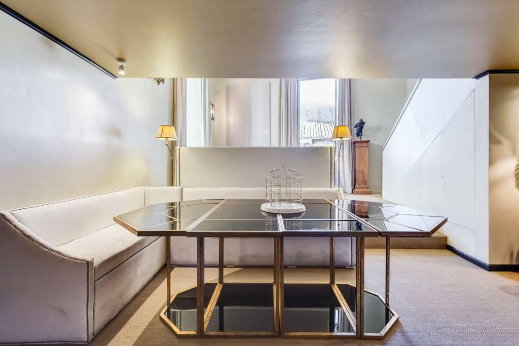 Luxurious Loft Facing The Pantheon Semesterbostad